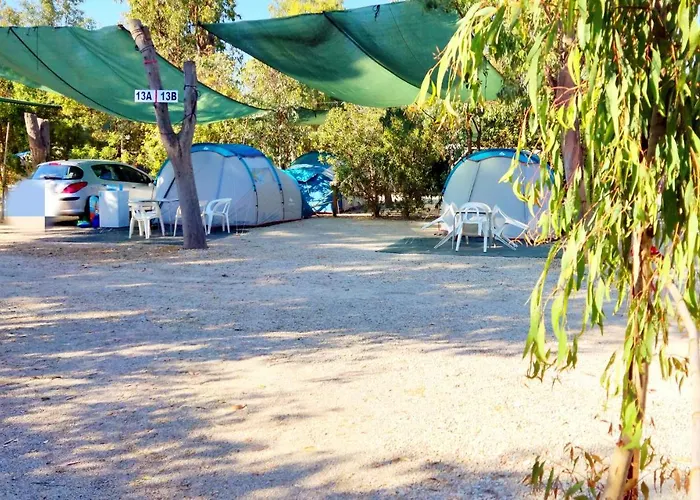 La Naranja Parque de Campismo *